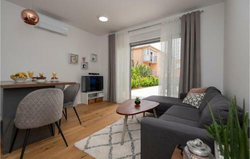 Awesome Apartment In Imotski With Wifi And 2 Bedrooms