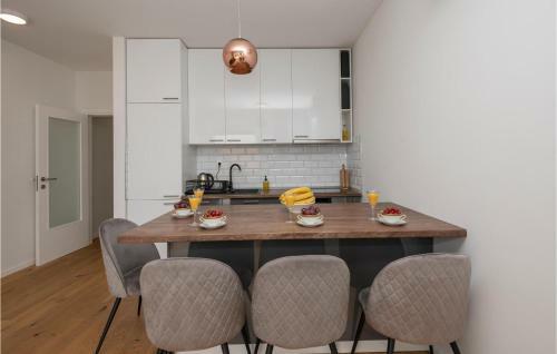 Awesome Apartment In Imotski With Wifi And 2 Bedrooms