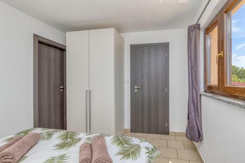 Holiday House Karbonaca With Private Pool