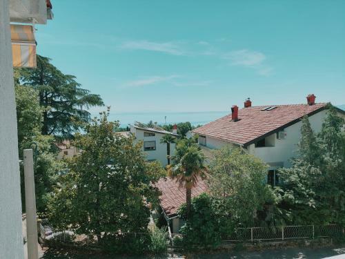 Ciro Apartment With Free Parking