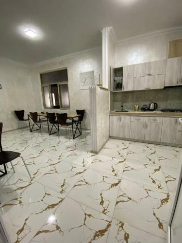 Hostal Holiday House Chkonia