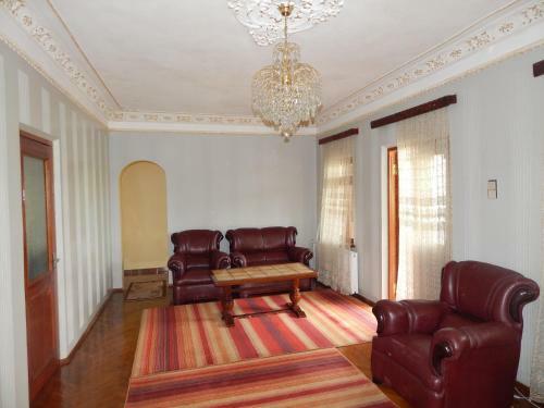 Hostal 400 Meters From The Sea