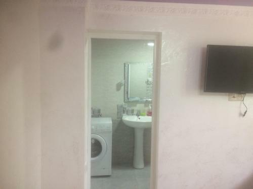 Hostal 400 Meters From The Sea