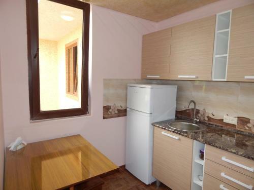 Hostal 400 Meters From The Sea