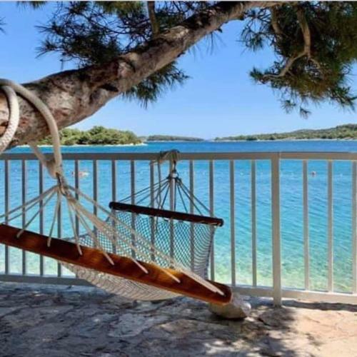 Apartments First Row By The Sea Jezera Murter