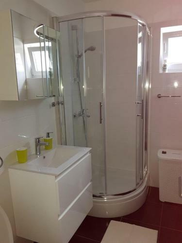 Apartment Annabella With Pool And Sea View