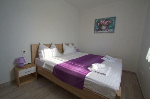 Apartment Annabella With Pool And Sea View