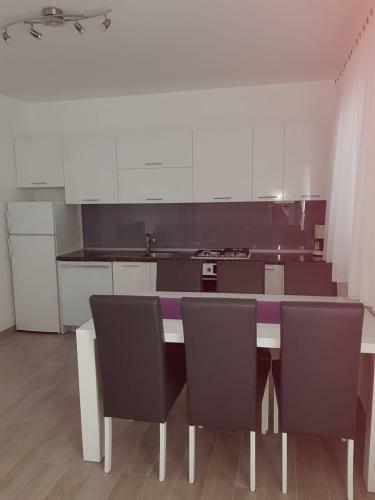 Apartment Annabella With Pool And Sea View