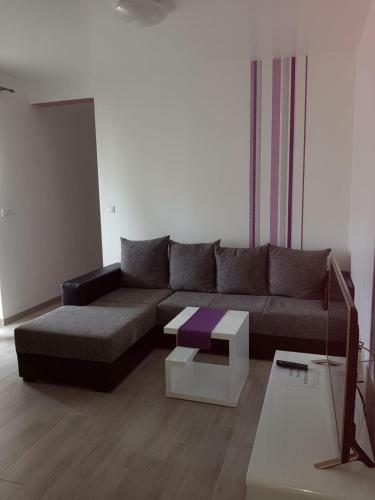 Apartment Annabella With Pool And Sea View