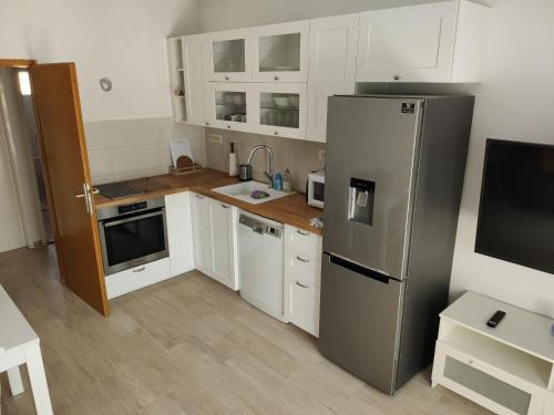 Apartamento Ku?a Salamuni? - Jelsa