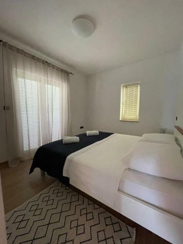 Apartment Frina Ii, Island Hvar