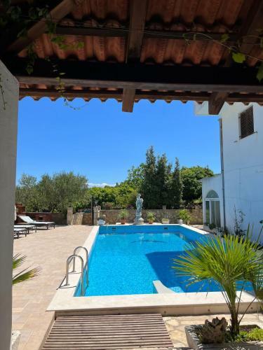 Gorana Apartman With Swimming Pool
