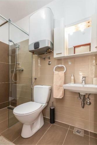 Lovely Apartments In Valbandon