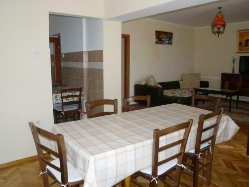 Traditional Apartment In Kraljevica With Balcony
