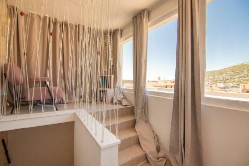 Apartments Mali Raj Komiza