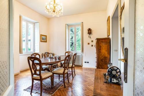 Apartamento Roomy '900 House Surrounded By Greenery With Parking!