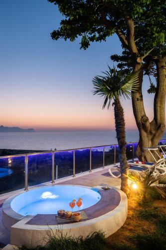 Villa Vista Mare Con Piscina Riscaldata A Trappeto
