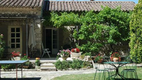 Bed & Breakfast Mas Grimaud - Chambres D'h�tes Familiales