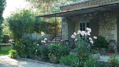Bed & Breakfast Mas Grimaud - Chambres D'h�tes Familiales