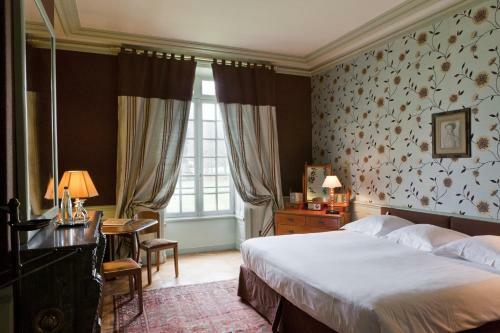 Hotel Abbaye Des Vaux De Cernay
