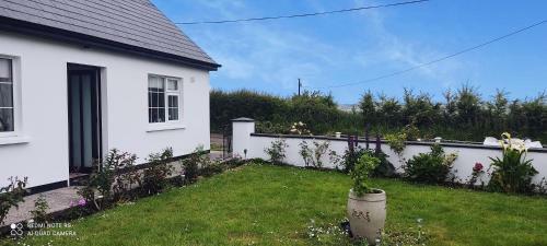 Impeccable 2-bed Cottage In Rural Setting Listowel