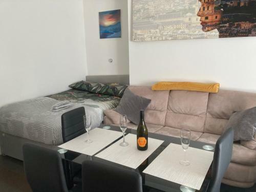 Apartamento Jacuzzi Jungle City Centre