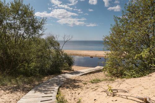 New Exclusive 2bd Apartment By The Sea