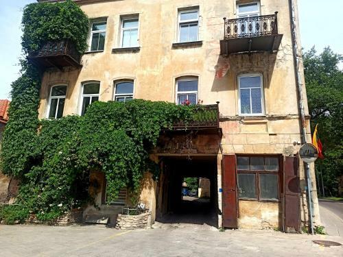 Gates Of Dawn Apartment In Old Town