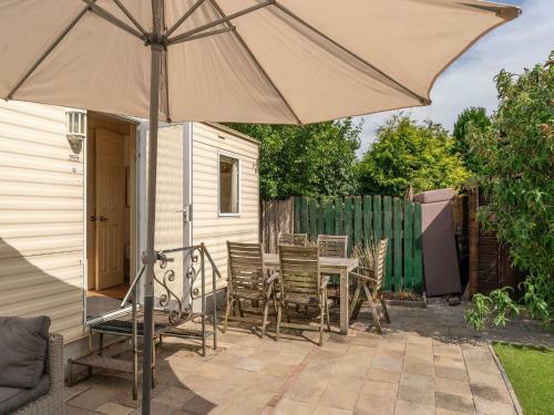 Inviting Chalet In Giethem With Garden