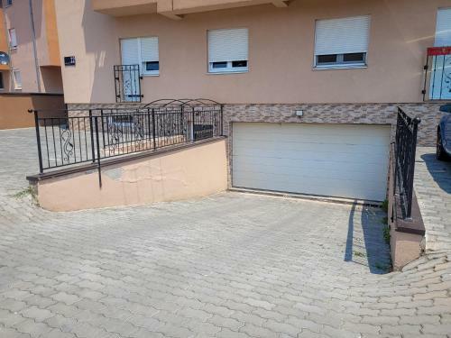Apartment With Parking Space In Obrenovac