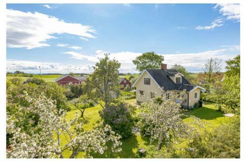 Villa Classic Swedish House 5 Min From The Beach