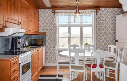 Awesome Home In Eksj� With Sauna, Wifi And 3 Bedrooms #332