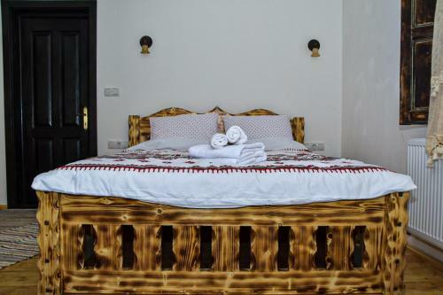 Casuta Vanatorului Campulung Moldovenesc