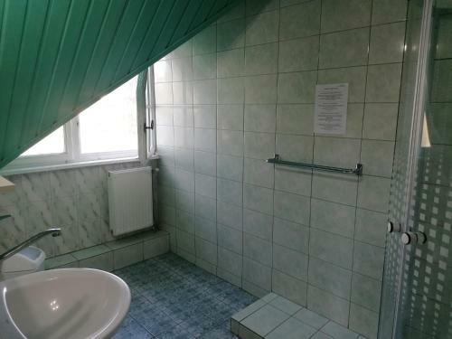 Hostal Pensiunea Cezara