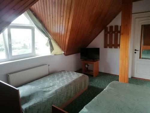 Hostal Pensiunea Cezara