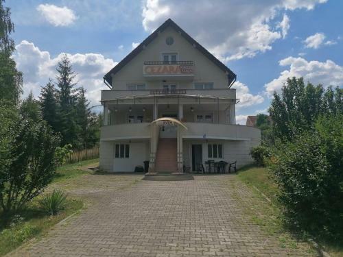 Hostal Pensiunea Cezara