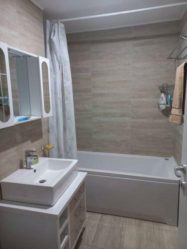 Apartamento Lovely 1-bedroom Unit Rental With Pool