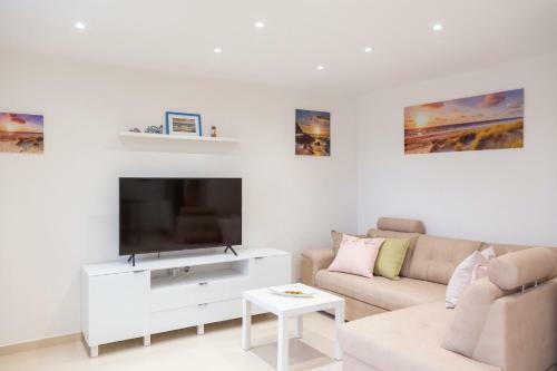Apartments Milok