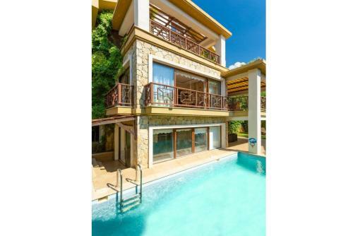 G�cek Deniz Manzaral? 4+2 Sami Villa