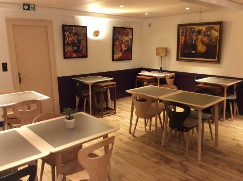 Hotel La Chaumi�re Roz-aven
