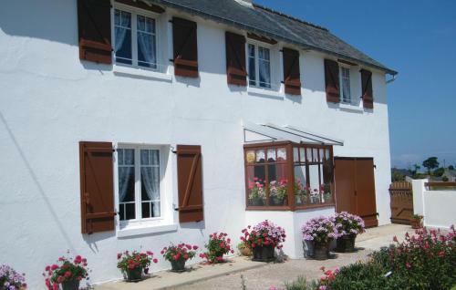 Holiday Home Pleboulle P-665