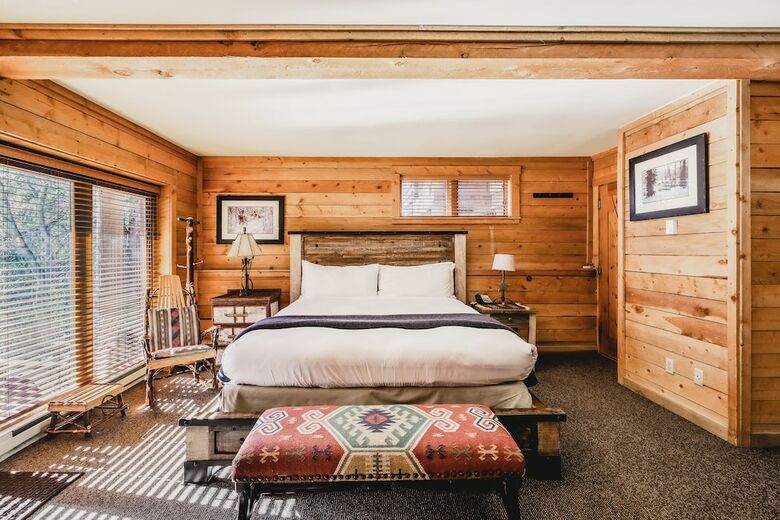 Hotel Sundance Mountain Resort