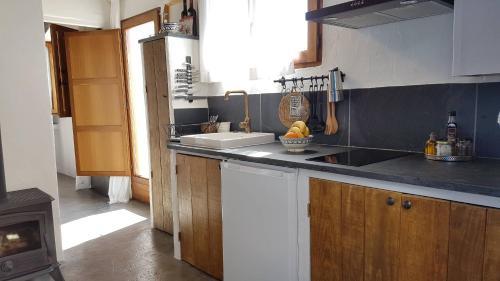 Hostal La Placeta Guesthouse