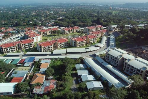 Apartamento Completamente Amoblado En Avalon Country Club