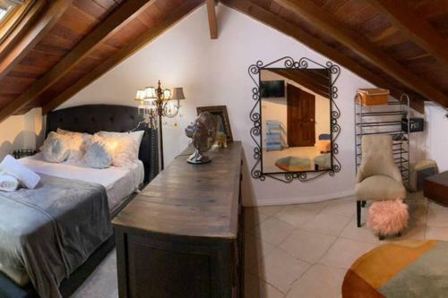Apartamento Beautiful Loft! Walk From The Beach!