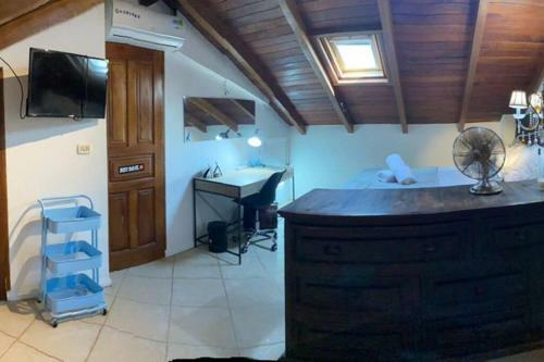 Apartamento Beautiful Loft! Walk From The Beach!