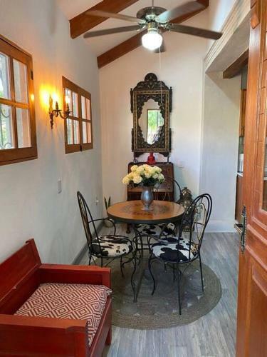 Apartamento Beautiful Loft! Walk From The Beach!