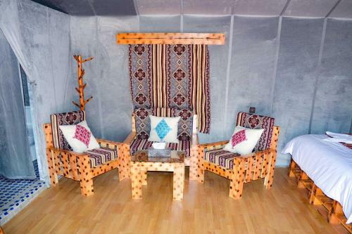 Relaxing Desert Camp - Luxury & Royal