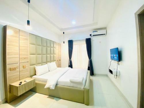 3 Bedrooms Luxury Apartments With Pool Lekki Phase 1