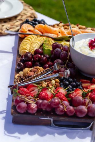 Buccara Willow Slopes Lodge